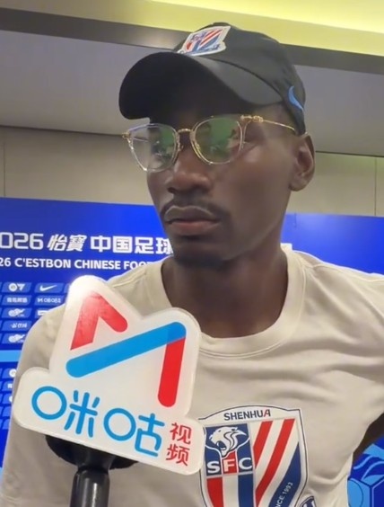 阿苏埃：前几天身体有些不适但可以坚持，新教练组讲究整体性